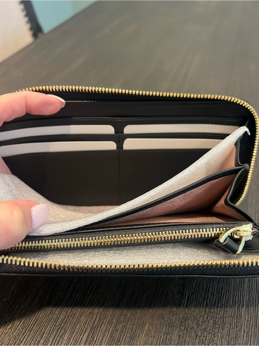 Freida Rothman Leather Quilted Black Zip Wallet - Picture 8 of 9